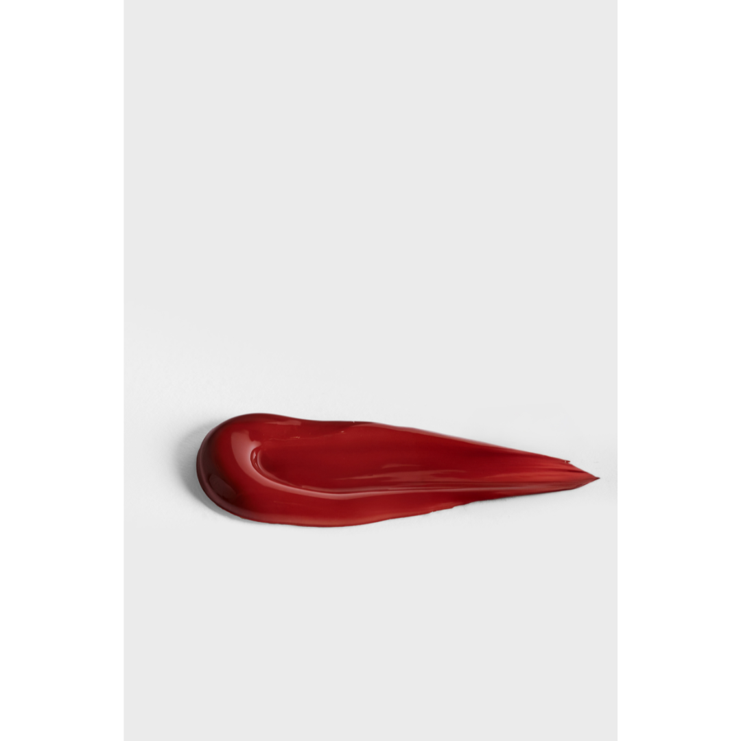 MY-M-ADVANCE Red lipstick swatch